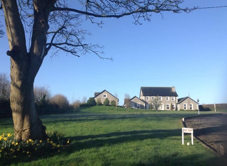Deeside Manor Bed & Breakfast Stabannan Bagian luar foto