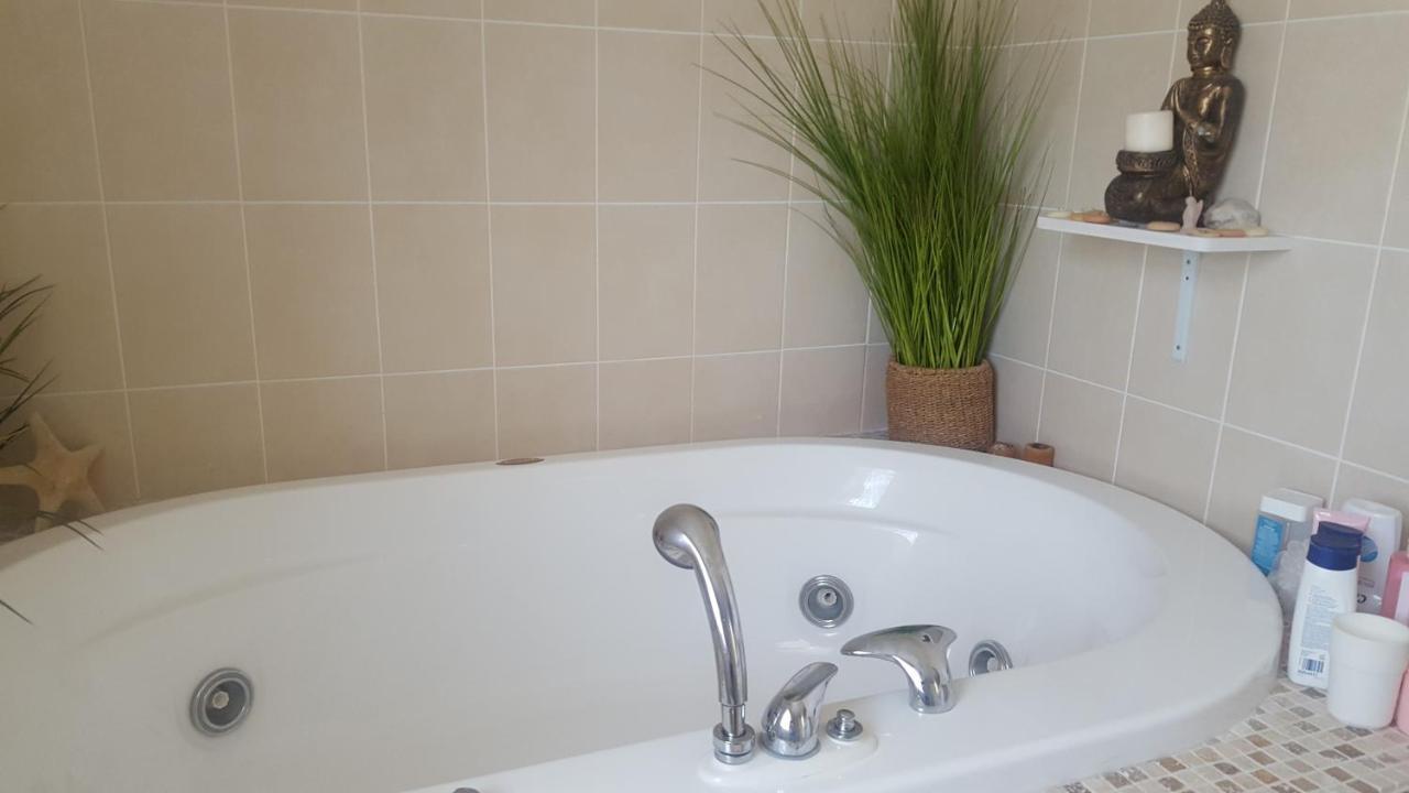 Deeside Manor Bed & Breakfast Stabannan Bagian luar foto
